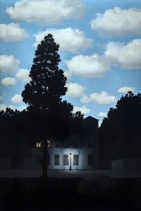 Imagem de Rene Magritte intitulada "Empire of Light" que neste contexto representa o processo de evolução do Amaral Media de um projeto pequeno a um emprendimento grande